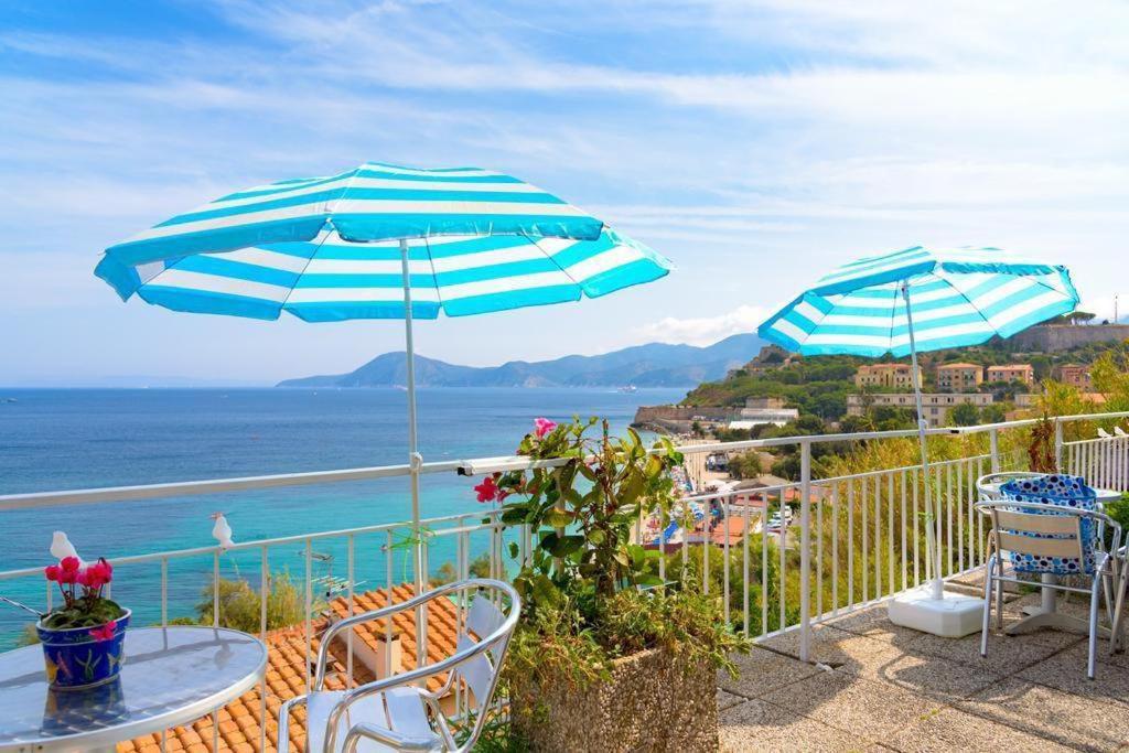 Appartamenti La Terrazza Sulle Ghiaie - Goelba Portoferraio Ngoại thất bức ảnh