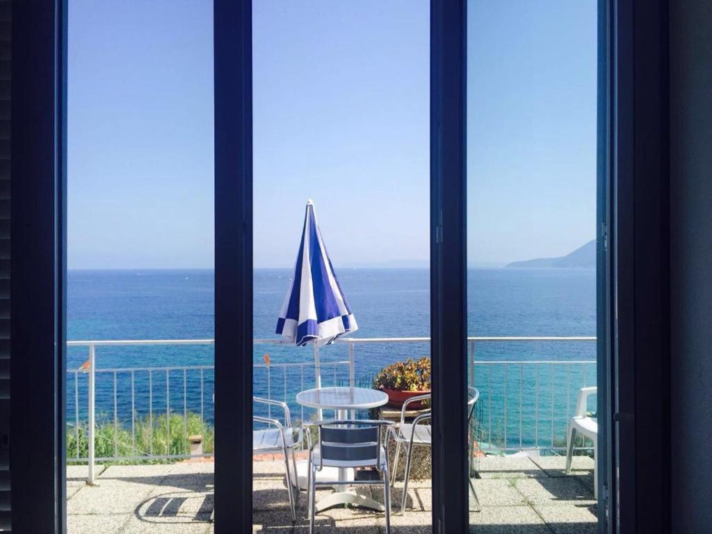 Appartamenti La Terrazza Sulle Ghiaie - Goelba Portoferraio Ngoại thất bức ảnh