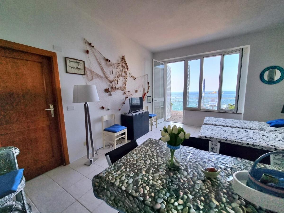 Appartamenti La Terrazza Sulle Ghiaie - Goelba Portoferraio Phòng bức ảnh